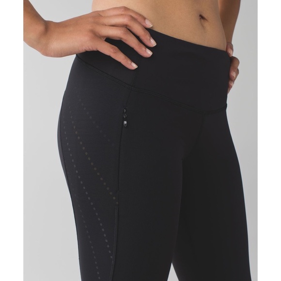 Lululemon Stop At Nothing Crop Black Luxtreme - Picture 3 of 16